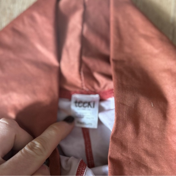 Teeki Leggings and Flares Bundle - all size medium (post 2/2) - Picture 10 of 16